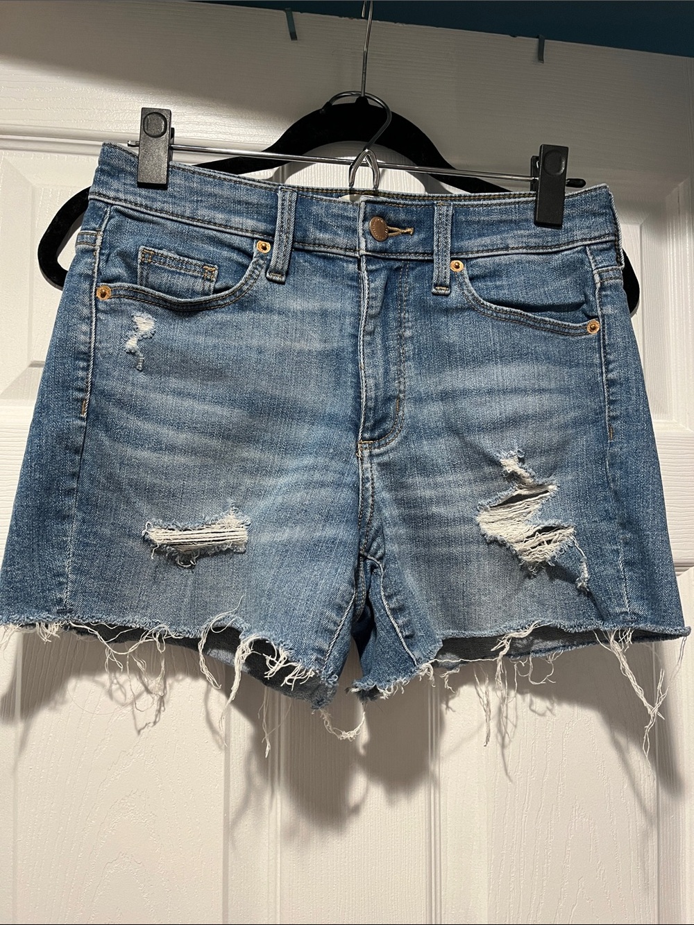 Universal Thread Medium Wash Distressed Denim Cutoff Shorts